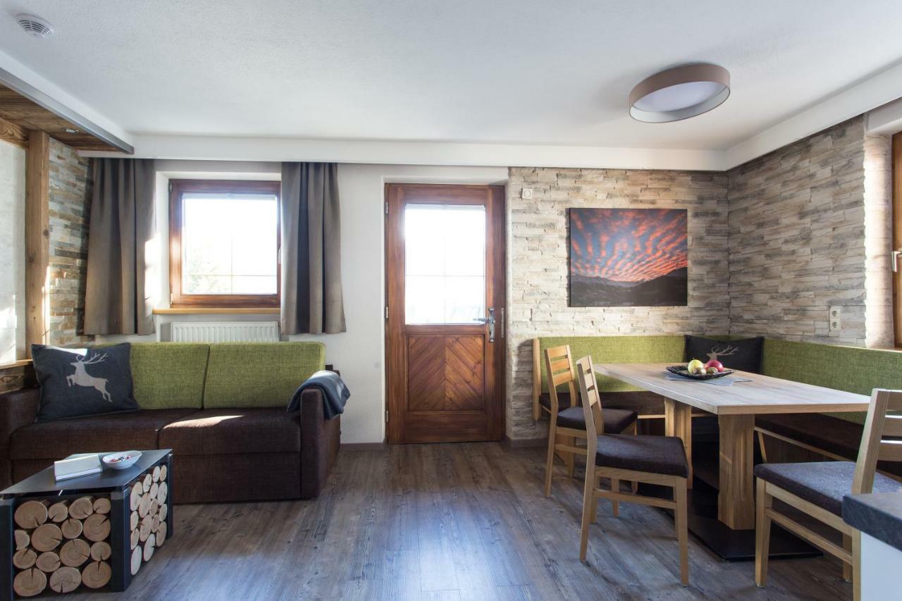 Naturlodge Ladis Ehemals Alpenlodge Alexander Inklusive Sommer Bergbahnticket Exterior photo