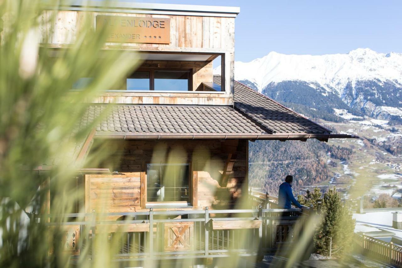 Naturlodge Ladis Ehemals Alpenlodge Alexander Inklusive Sommer Bergbahnticket Exterior photo